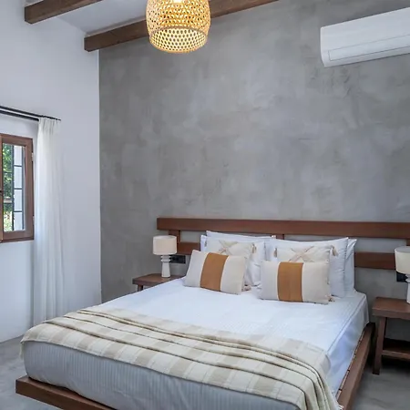 Elia - Old Town Apartament *