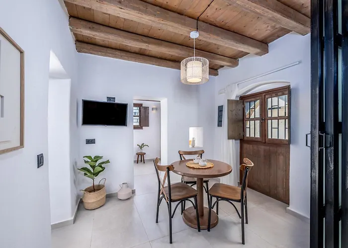 Elia - Old Town Apartment Rhodes City